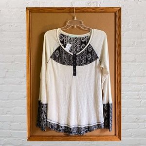 Maurices Long Sleeve Top Size XL